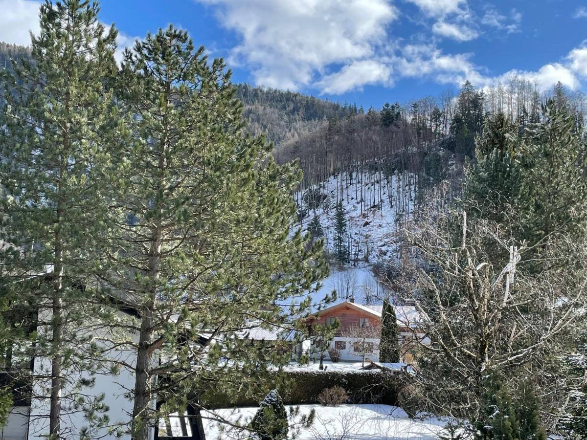 Ferienwohnung Geräumiges Domizil mit Bergblick Oberwössen Exterior foto